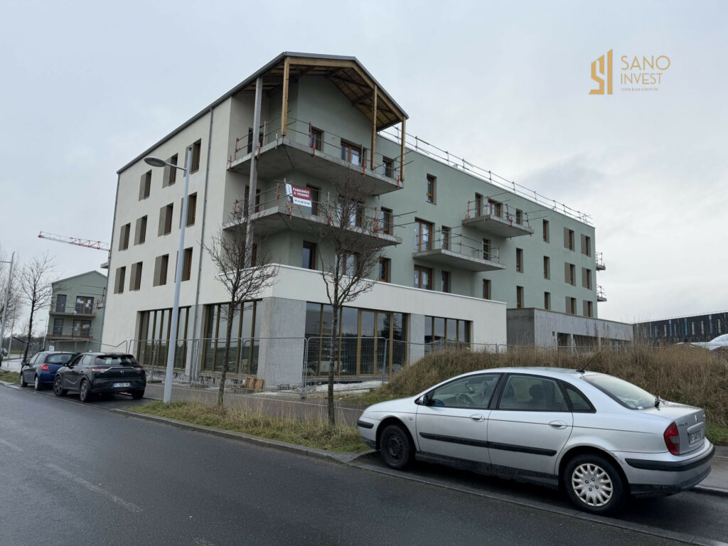 COMMERCE D’ANGLE – EMPLACEMENT PREMIUM – 189 M2