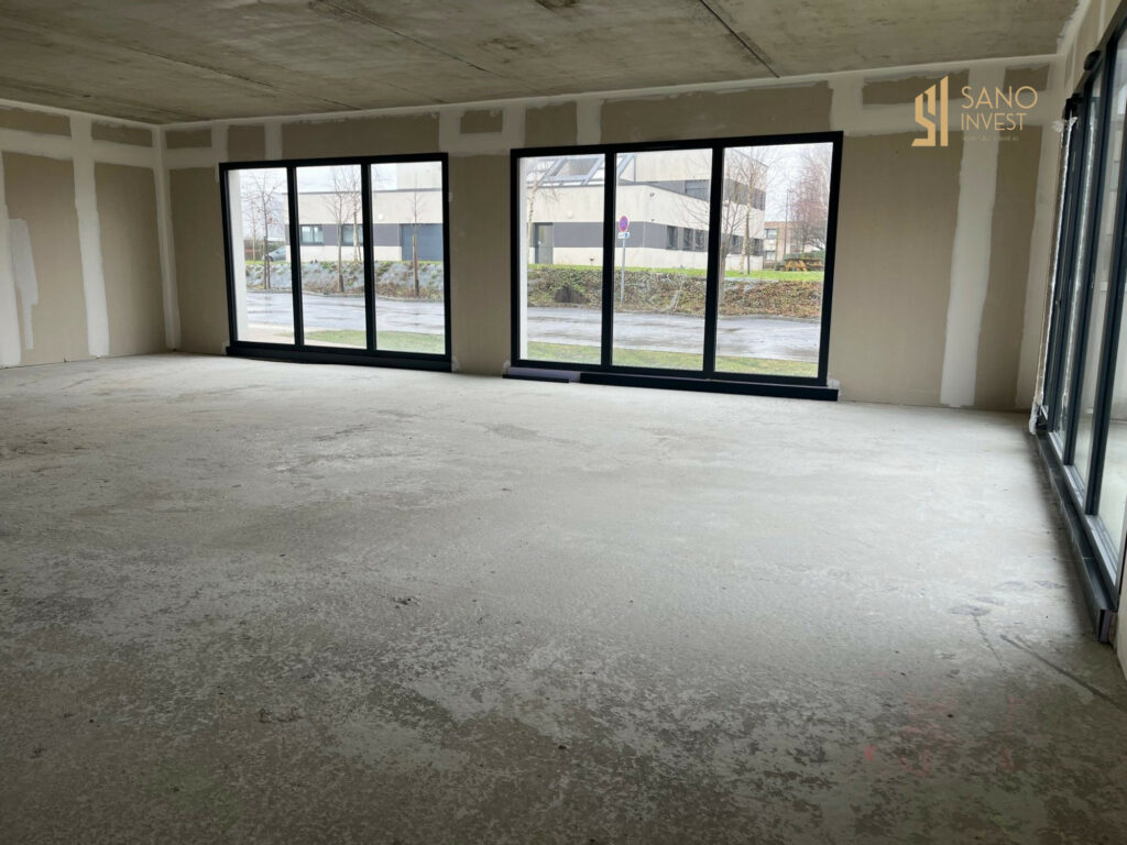 LOCAL COMMERCIAL A LOUER – SAINT CONTEST – 122 M2