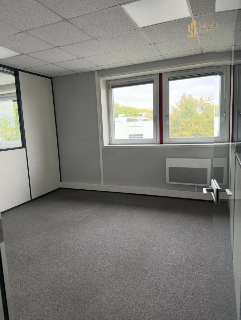 ÉPRON TECHNOPARK – BUREAUX DE 104 M² À LOUER AU RDC