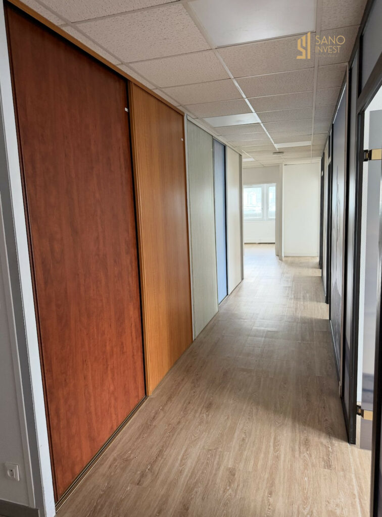 ÉPRON TECHNOPARK – BUREAUX DE 125 M² À LOUER AU RDC