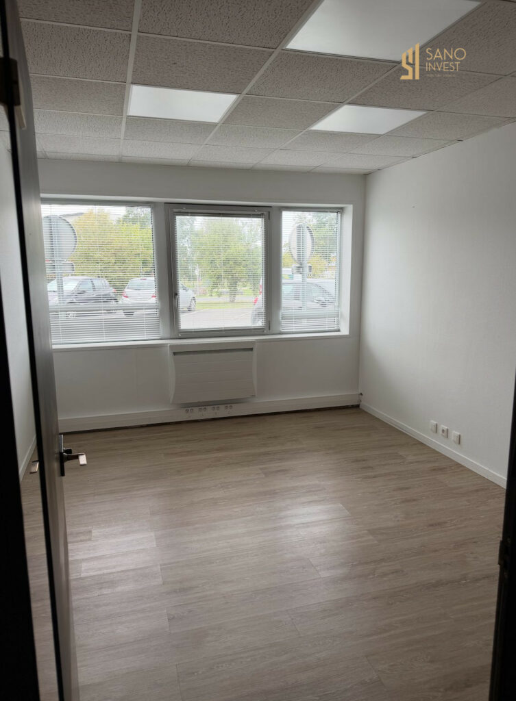 ÉPRON TECHNOPARK – BUREAUX DE 125 M² À LOUER AU RDC